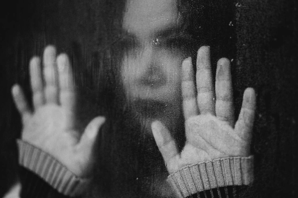 Gaslighting 12 comportements de base : comprendre et détecter